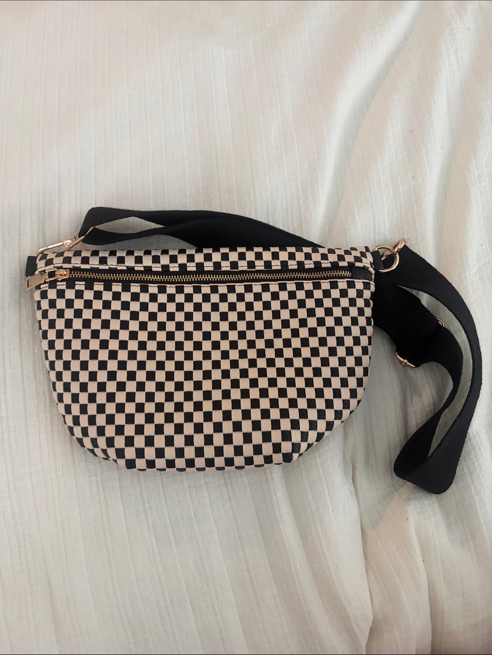 Pretty Simple Checkered Woven Belt Bag